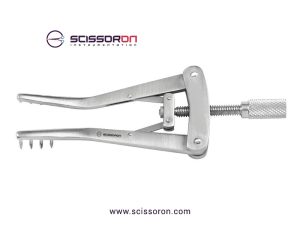 Alms Retractor_AA06-0321-07(02)