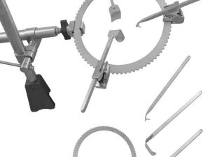 Retractor System